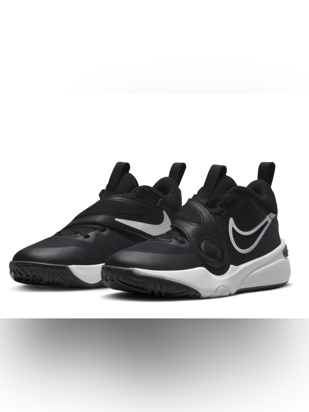 Nike Big Kids Team Hustle D 11 (GS) - DV8996-002 - Size 5.5 - New in Box